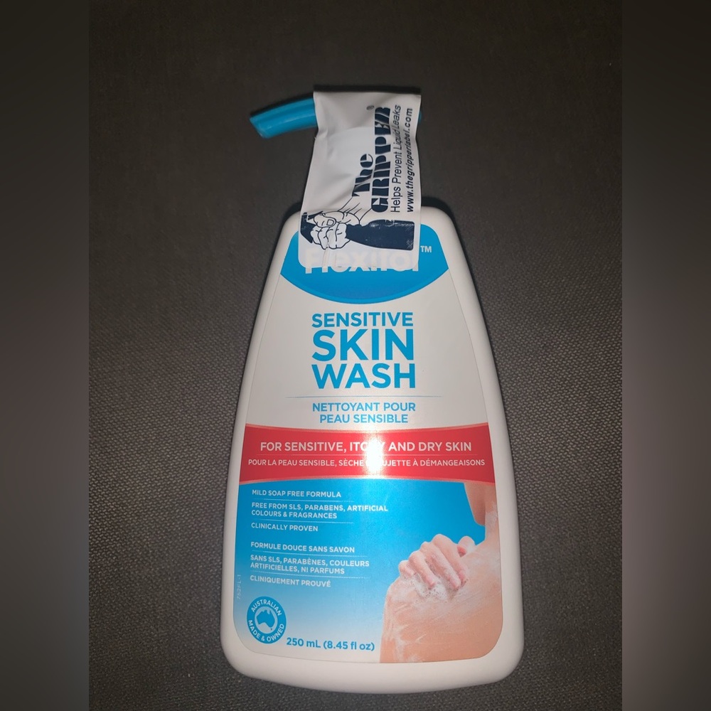 Flexitol Sensitive Skin Wash Sensitive Itchy dry skin 250ml 8.4 oz NEW